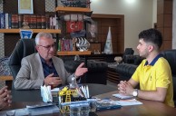 Üniversite öğrencisi Ataberk röportajda sordu, Helvacıoğlu Keşan Belediyesi yöneticiliğini anlattı