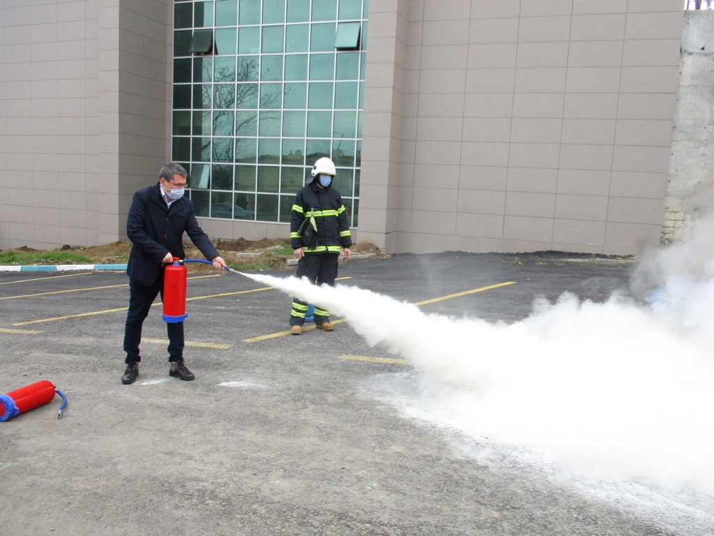 Büyükşehir Belediyesi Yangın Söndürme Eğitimlerine Devam Ediyor