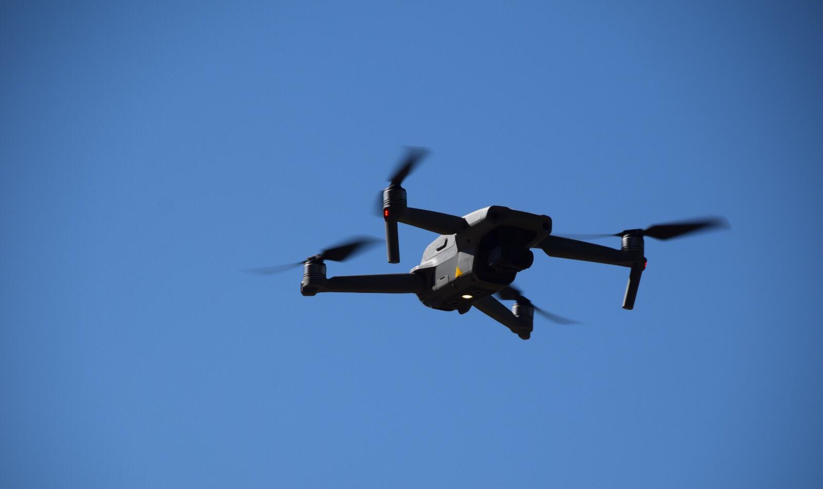 Zabıtadan kaçak hafriyata drone takibi