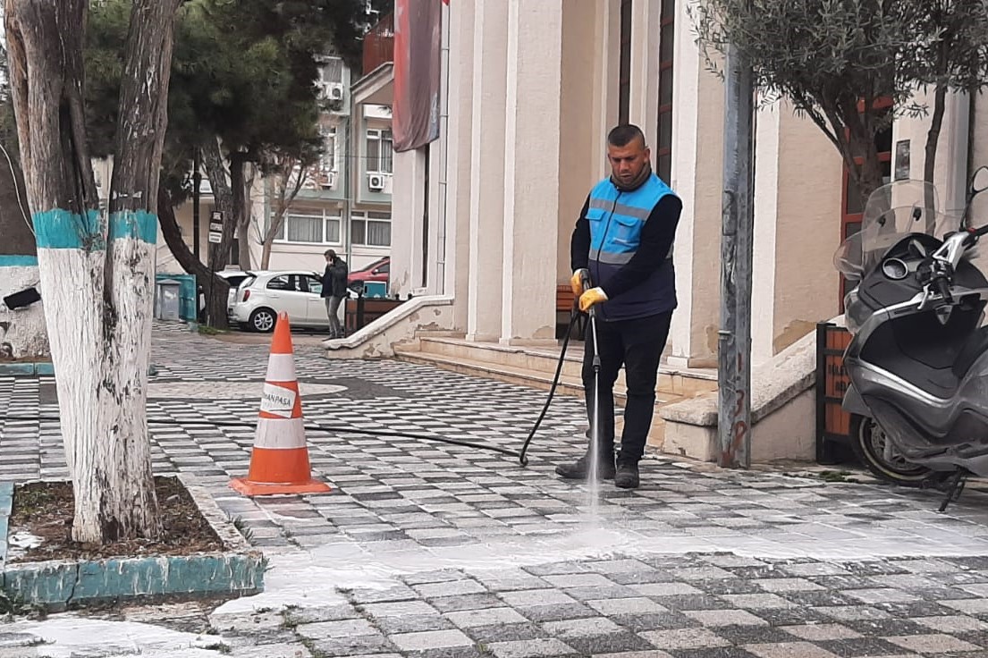 Süleymanpaşa Belediyesi salgınla mücadelesini sürdürüyor